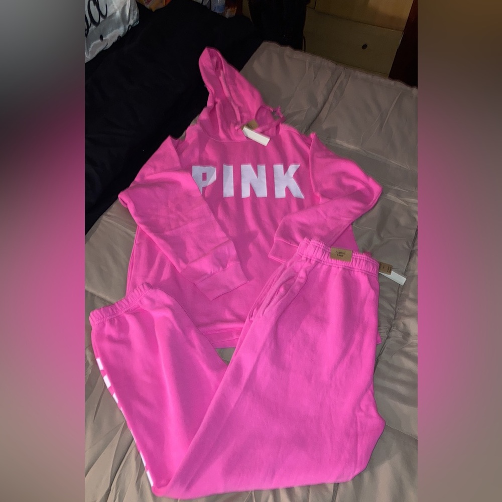 NWT PINK campus set